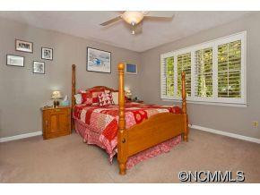 11 MAPLE LEAF DR - Photo 13