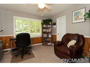 11 MAPLE LEAF DR - Photo 15