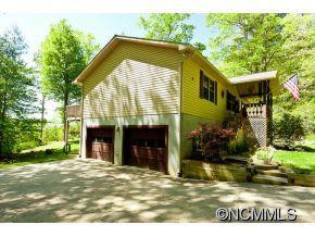 11 MAPLE LEAF DR - Photo 19