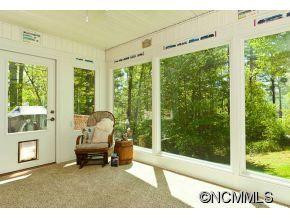 11 MAPLE LEAF DR - Photo 5