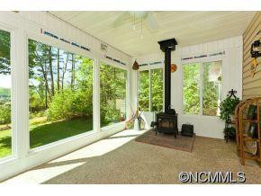 11 MAPLE LEAF DR - Photo 6