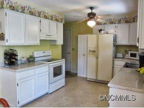 41 LAUREL WAY WEST - Photo 5