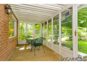 25 Eola Avenue - Photo 4