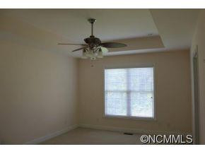 140 Memphis Way - Photo 11