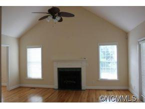 140 Memphis Way - Photo 4