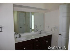 140 Memphis Way - Photo 10