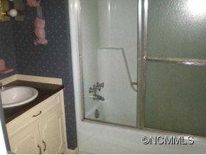 139 Robbins Drive - Photo 11