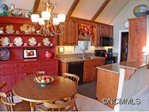 311 Moytoy Lane - Photo 7