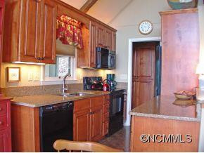 311 Moytoy Lane - Photo 8
