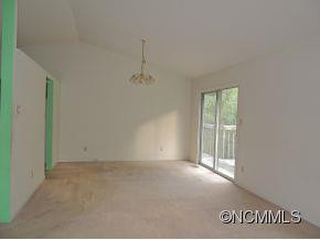 14 SPRING LAKE DRIVE - Photo 3