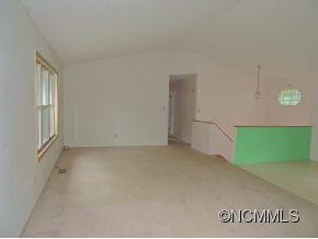 14 SPRING LAKE DRIVE - Photo 5