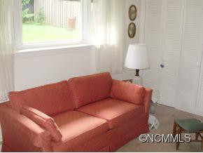 215 Rutledge Drive - Photo 5