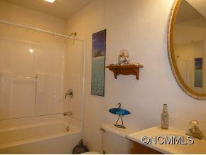38 APPIAN WAY - Photo 13