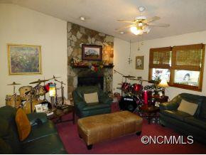 38 APPIAN WAY - Photo 6