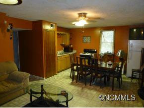 38 APPIAN WAY - Photo 7