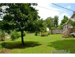 163 Dobbins Street - Photo 2