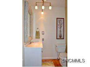 163 Dobbins Street - Photo 13