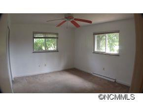 261 View - Photo 14