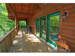 547 Shannons Walk