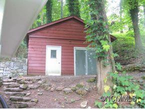 198 FAIRWAY DRIVE - Photo 2