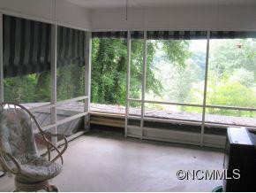198 FAIRWAY DRIVE - Photo 13