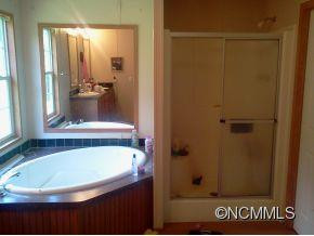 2111 Thickety Road - Photo 8