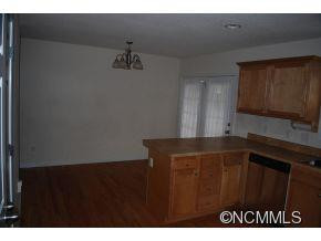 89 Crayton - Photo 5