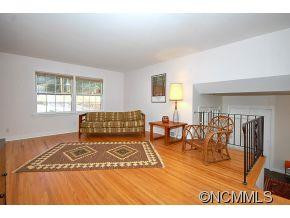 18 Redwood Road - Photo 3