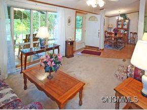 440 KATIE DRIVE - Photo 2