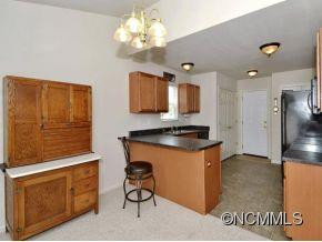 130 BIRKSHIRE WAY - Photo 3