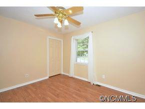 60 Foxberry Drive - Photo 17
