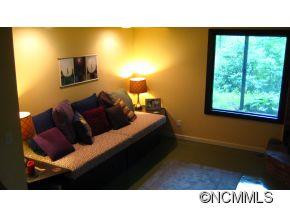 56 Mountain View Ridge - Photo 4