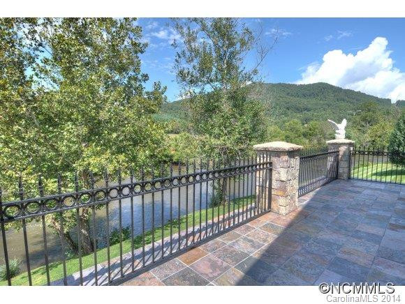3180 North River Rd - Photo 22