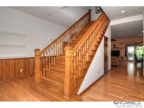3180 North River Rd - Photo 7