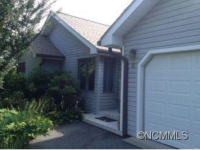 11 EDGEDALE DRIVE