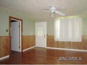 31 Banks Town Road - Photo 2