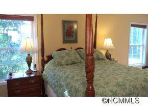 26 Slosman Drive - Photo 22