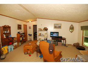 31 Renee Road - Photo 4