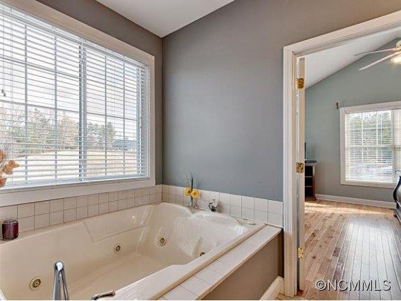44 WHITE THORN DRIVE - Photo 12