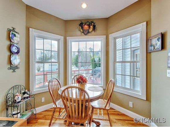 44 WHITE THORN DRIVE - Photo 9