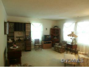 219 East Constance Street - Photo 2