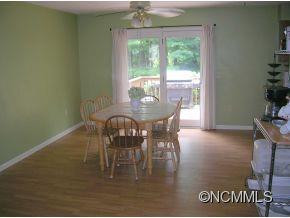 205 Stonebrook Drive - Photo 4