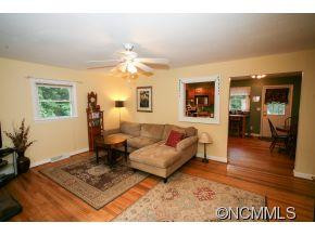 109 Dellwood Ave - Photo 2