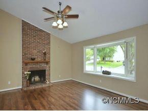 13 MARLWOOD COURT - Photo 2