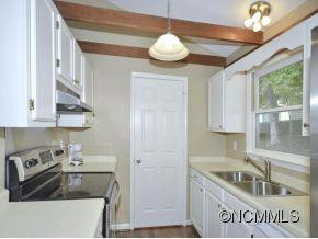 13 MARLWOOD COURT - Photo 5