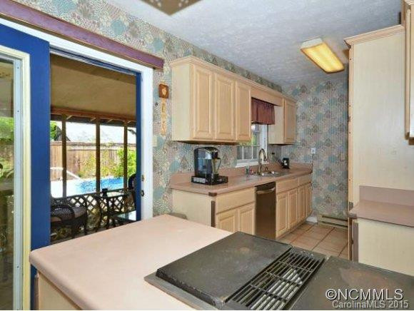 9 CHELSEA DRIVE - Photo 4