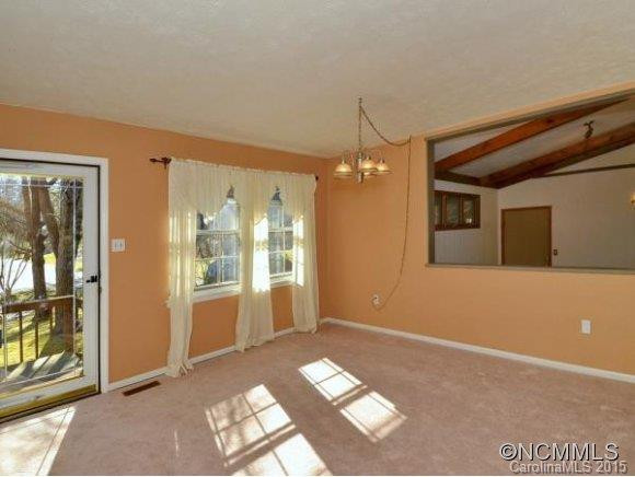 9 CHELSEA DRIVE - Photo 5