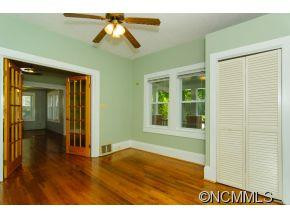 829 Montreat Road - Photo 12