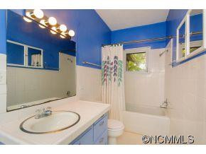 829 Montreat Road - Photo 17