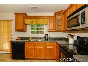 61 Bishop Road - Photo 5